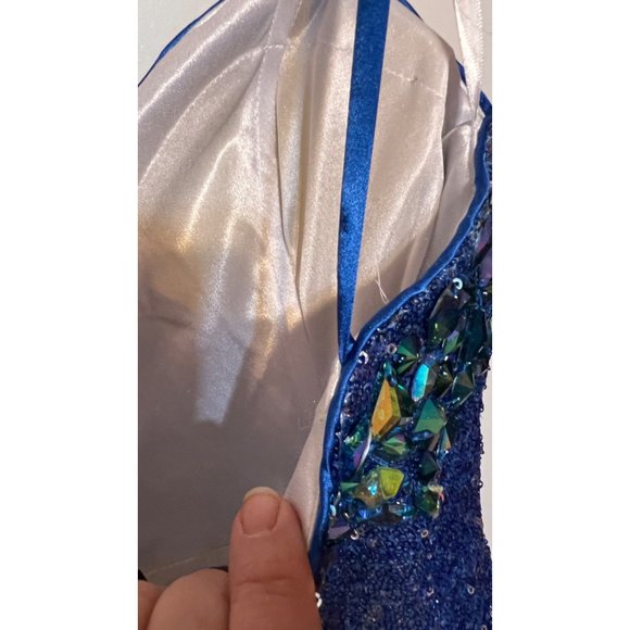 Dave & Johnny Formal Gown NWT long with slit - Picture 12 of 13